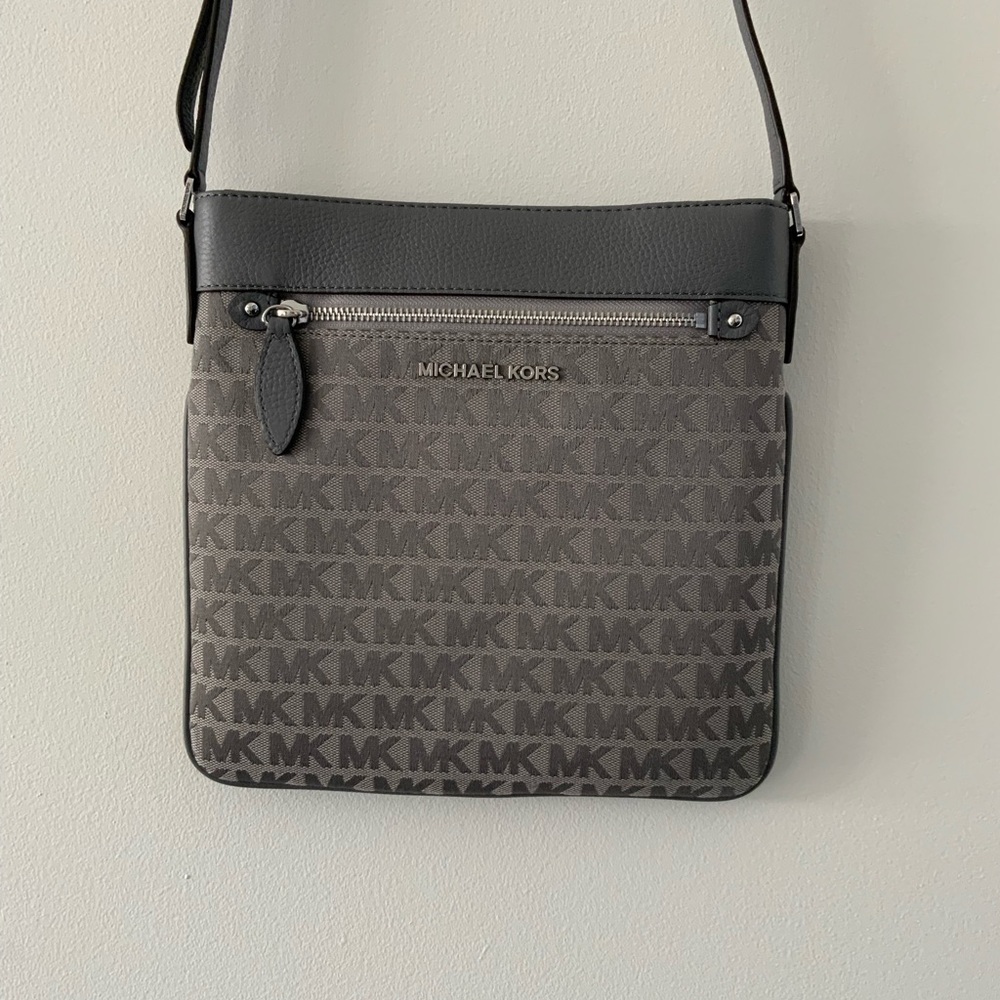 Michael Kors Connie Crossover Bag Grey NEW
